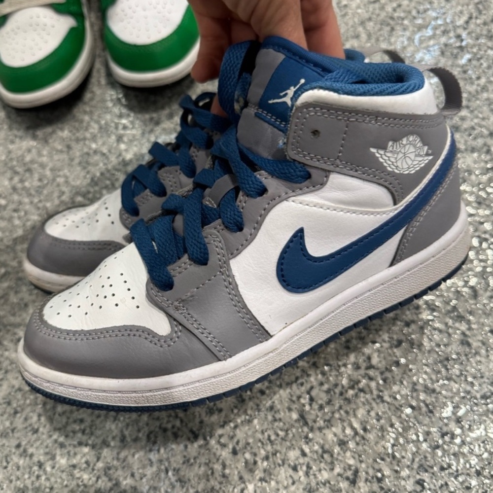 Nike Air Jordan 1 Boys Size 13.5